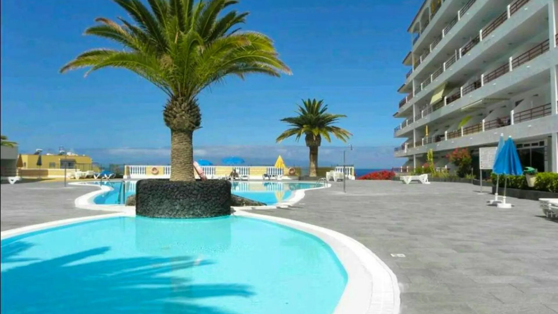 Charming Apartment In Playa De La Arena With Shared Pool 100 M² contacts