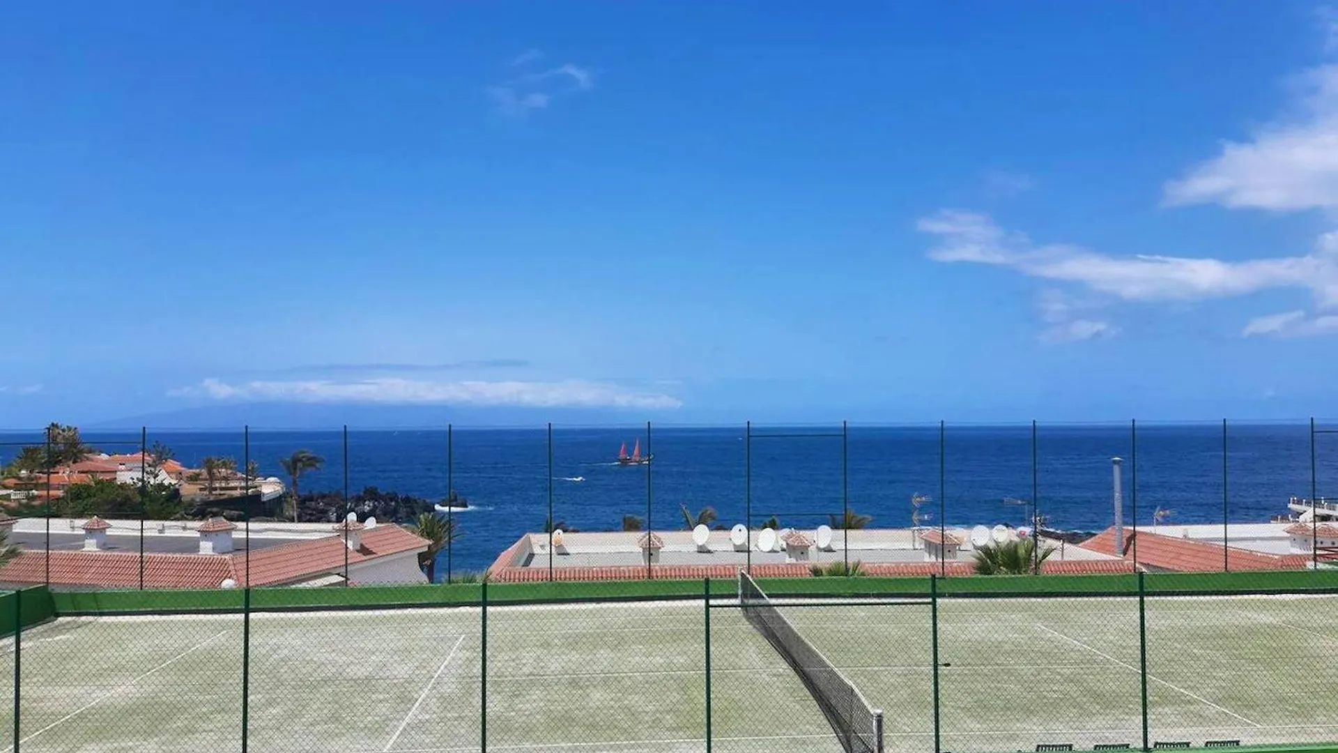 Charming Apartment In Playa De La Arena With Shared Pool 100 M² Puerto de Santiago  Spain