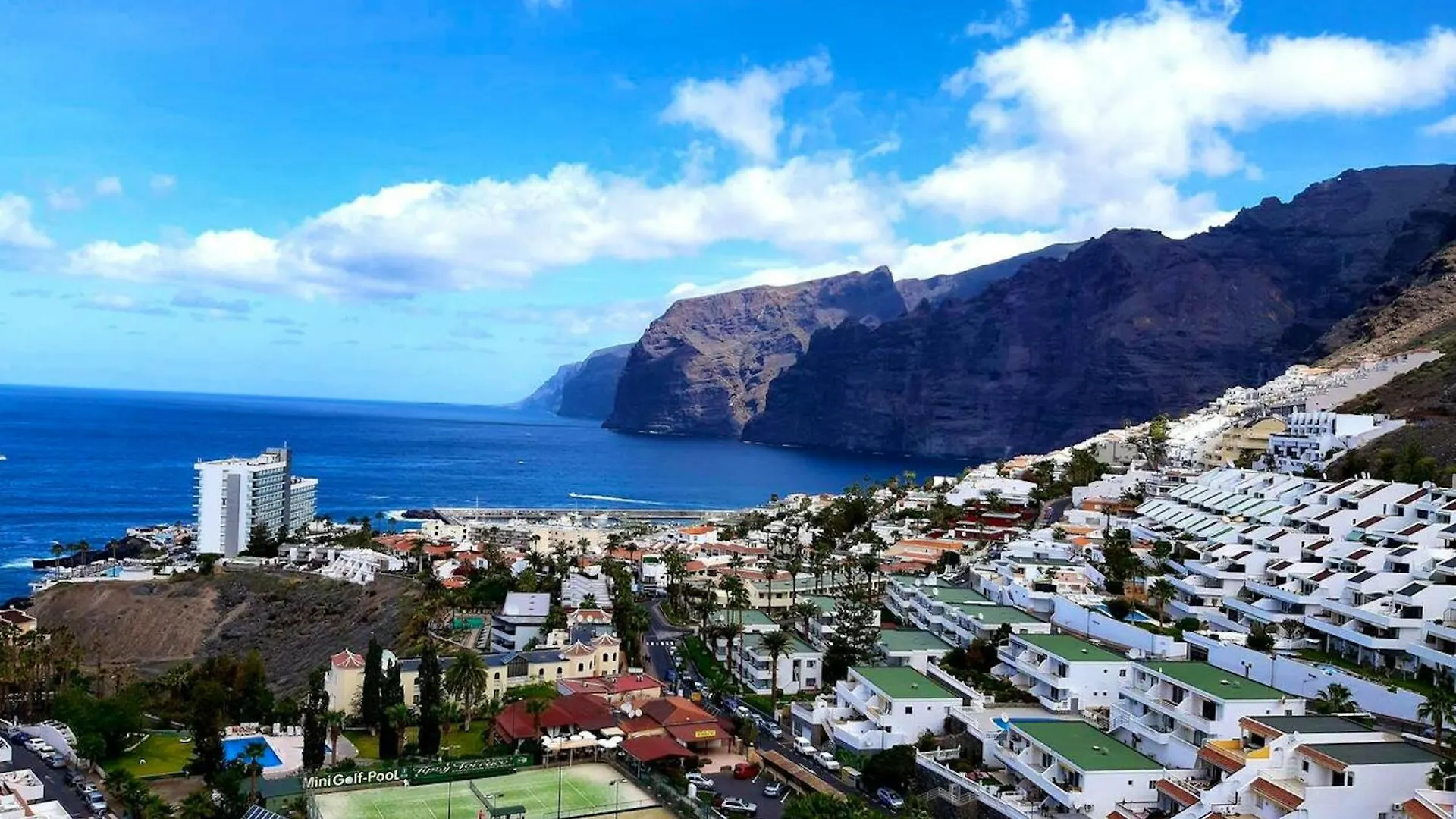 Charming Apartment In Playa De La Arena With Shared Pool 100 M² Puerto de Santiago  0*, Puerto de Santiago (Tenerife) Spain